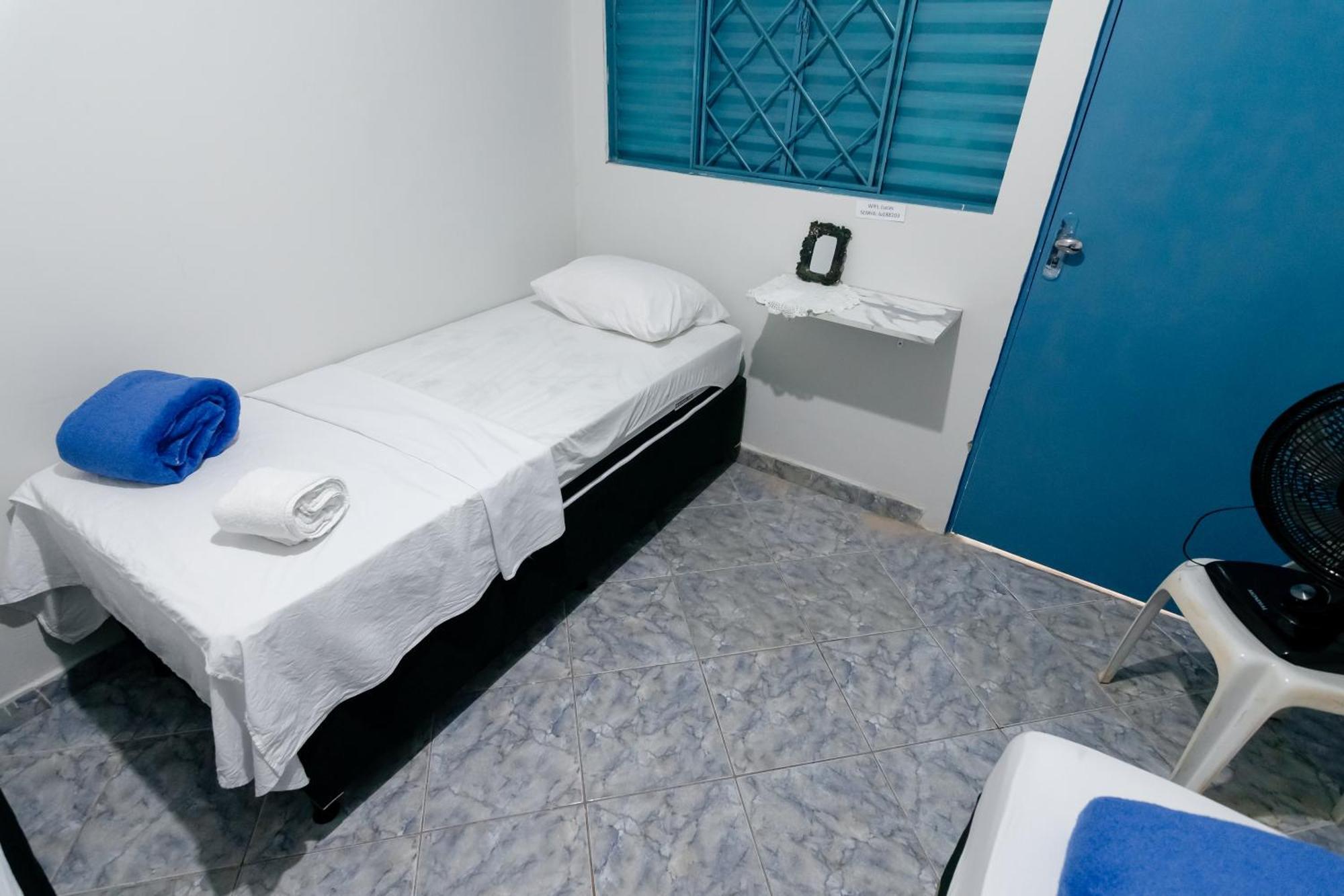 Pousada Roosevelt Quarto 04 - Pousada Central Prox Rodoviaria E Dist Industrial Otel Uberlândia Dış mekan fotoğraf